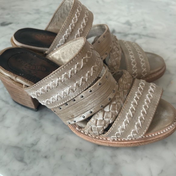 Freebird Women's Albuquerque sandals Sz 6 in Tan - Picture 2 of 5
